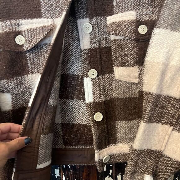 HOUSE OF HARLOW 1960 wool blend teddy fleece cropped flannel shirt jacket Large - Picture 2 of 7